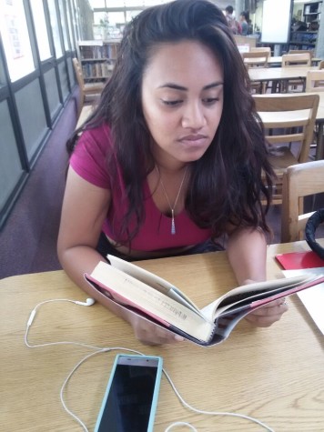 Fiction wins over non-fiction among MHS students