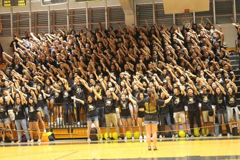 Aloha assembly honors seniors