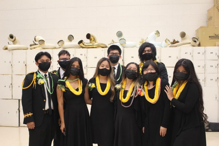 After the concert, the Seniors took a group photo. Left to Right:  Jordan Seguin, Jeffrey Lee, Raeanne Rabago, Leila Hirayama , Yifeng Kuang,  Anh Nguyen,  Kaigee Scott, Makimi Uesugi, Mariel Limos 