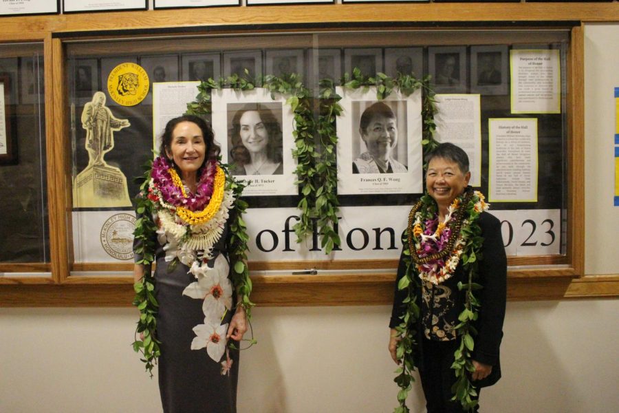 Michelle Tucker (left) and Judge Frances Wong pose after the  revealing  ceremony in front of the main office. Photo by Shane Kaneshiro.