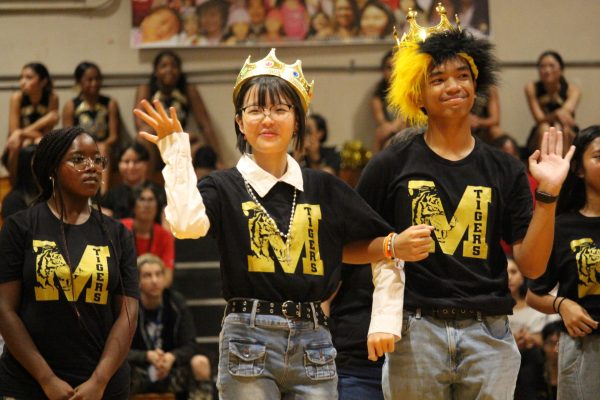 Executive Council members wear decorative tops to promote the upcoming Homecoming. Photo by Cheska Orias.